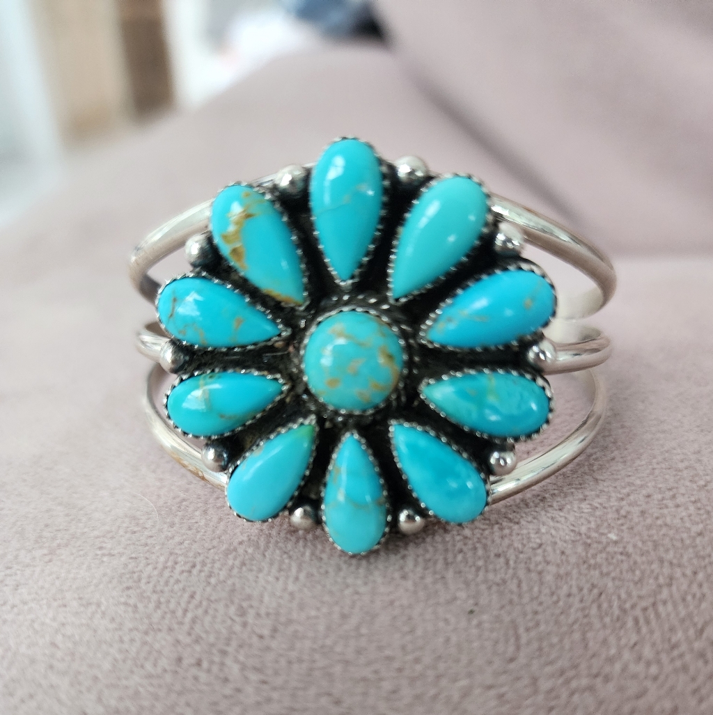 Native Signed T Smith Sterling Silver & Gorgeous Genuine Blue Ridge Turquoise